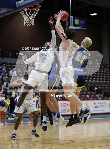 Thumbnail 3 in Parowan vs. Layton Christian Academy (UHSAA 2A Semifinal) photogallery.