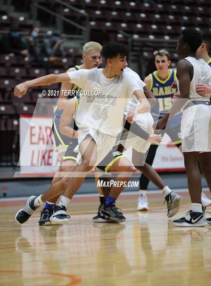 Thumbnail 2 in Parowan vs. Layton Christian Academy (UHSAA 2A Semifinal) photogallery.