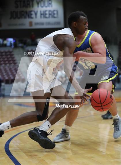 Thumbnail 1 in Parowan vs. Layton Christian Academy (UHSAA 2A Semifinal) photogallery.