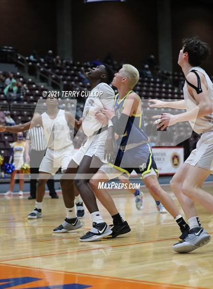 Thumbnail 2 in Parowan vs. Layton Christian Academy (UHSAA 2A Semifinal) photogallery.