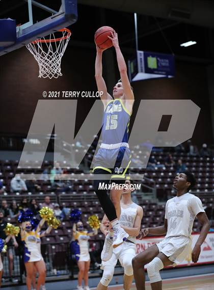 Thumbnail 2 in Parowan vs. Layton Christian Academy (UHSAA 2A Semifinal) photogallery.