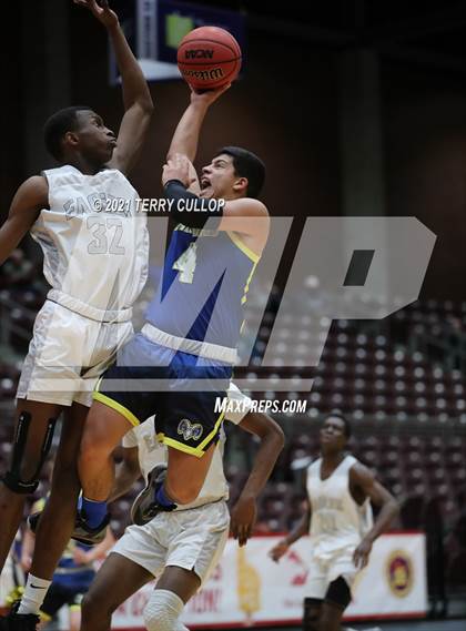 Thumbnail 3 in Parowan vs. Layton Christian Academy (UHSAA 2A Semifinal) photogallery.