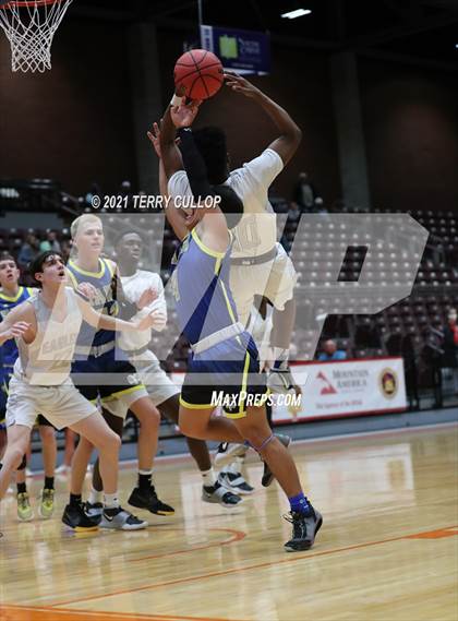 Thumbnail 1 in Parowan vs. Layton Christian Academy (UHSAA 2A Semifinal) photogallery.