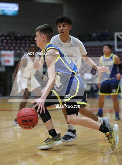 Thumbnail 3 in Parowan vs. Layton Christian Academy (UHSAA 2A Semifinal) photogallery.