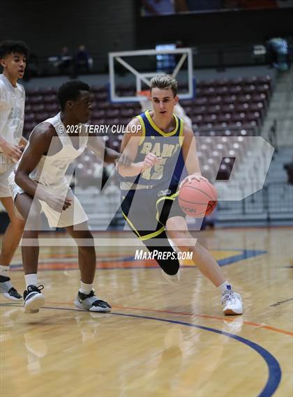 Thumbnail 3 in Parowan vs. Layton Christian Academy (UHSAA 2A Semifinal) photogallery.