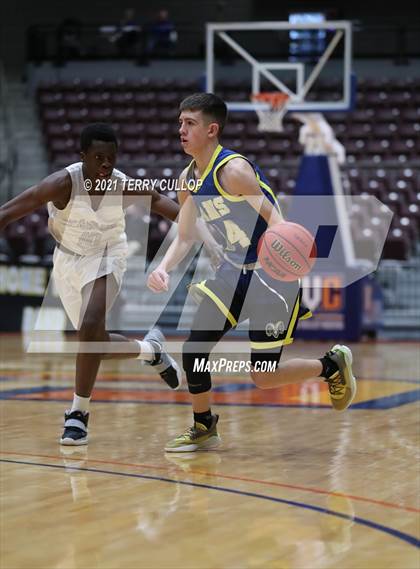 Thumbnail 1 in Parowan vs. Layton Christian Academy (UHSAA 2A Semifinal) photogallery.