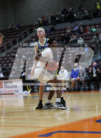 Thumbnail 2 in Parowan vs. Layton Christian Academy (UHSAA 2A Semifinal) photogallery.