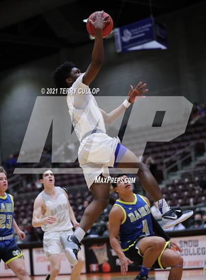 Thumbnail 1 in Parowan vs. Layton Christian Academy (UHSAA 2A Semifinal) photogallery.