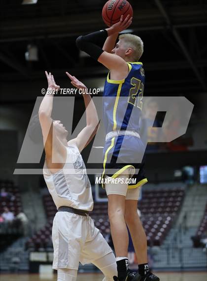 Thumbnail 2 in Parowan vs. Layton Christian Academy (UHSAA 2A Semifinal) photogallery.