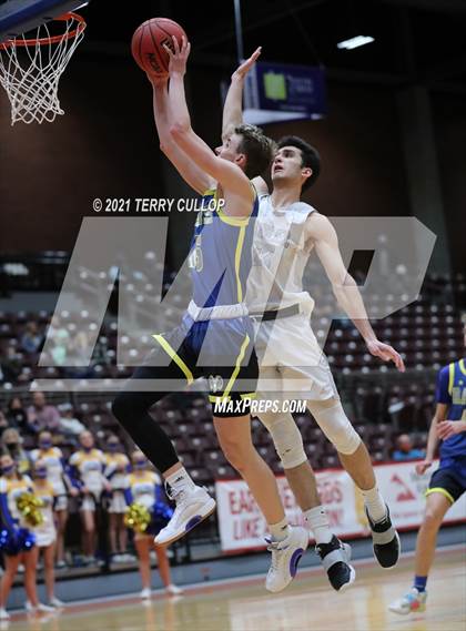 Thumbnail 3 in Parowan vs. Layton Christian Academy (UHSAA 2A Semifinal) photogallery.