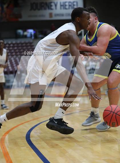 Thumbnail 3 in Parowan vs. Layton Christian Academy (UHSAA 2A Semifinal) photogallery.