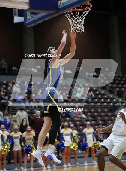 Thumbnail 3 in Parowan vs. Layton Christian Academy (UHSAA 2A Semifinal) photogallery.