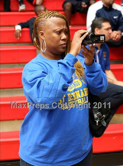 Thumbnail 2 in Santa Clara vs. St. Bernard (CIF SoCal D5 Regional Final) photogallery.