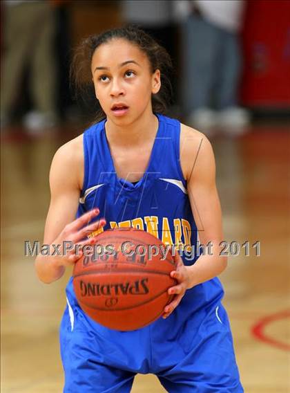 Thumbnail 1 in Santa Clara vs. St. Bernard (CIF SoCal D5 Regional Final) photogallery.