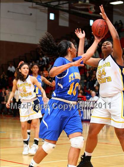 Thumbnail 1 in Santa Clara vs. St. Bernard (CIF SoCal D5 Regional Final) photogallery.