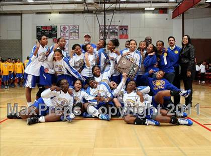 Thumbnail 2 in Santa Clara vs. St. Bernard (CIF SoCal D5 Regional Final) photogallery.