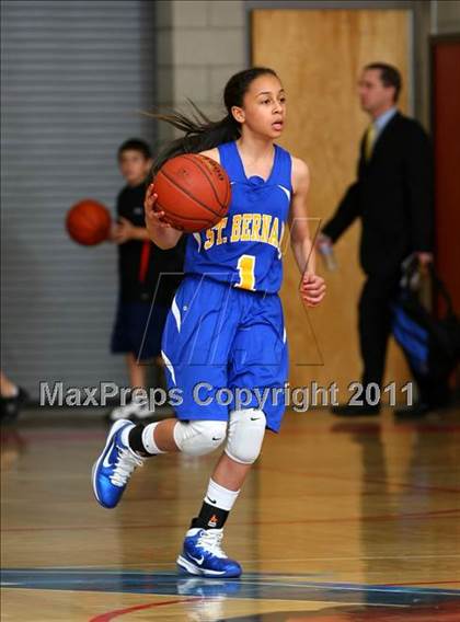 Thumbnail 3 in Santa Clara vs. St. Bernard (CIF SoCal D5 Regional Final) photogallery.