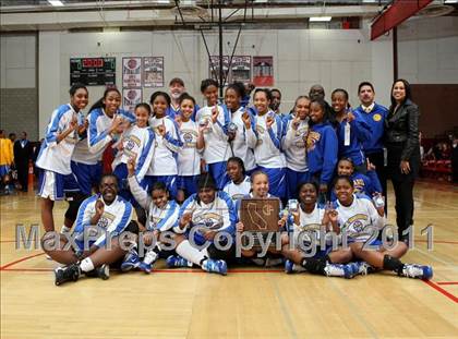 Thumbnail 3 in Santa Clara vs. St. Bernard (CIF SoCal D5 Regional Final) photogallery.