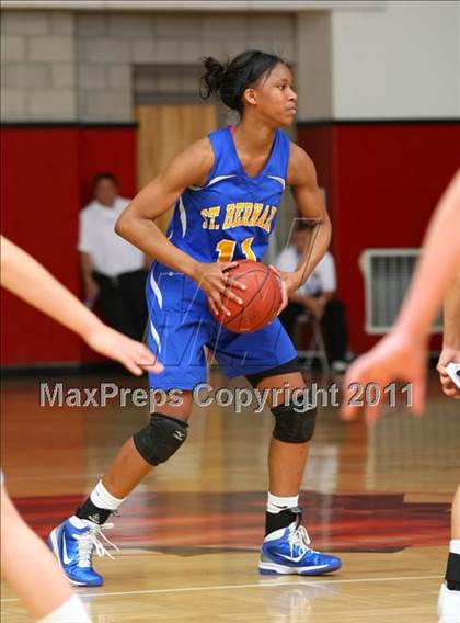 Thumbnail 3 in Santa Clara vs. St. Bernard (CIF SoCal D5 Regional Final) photogallery.
