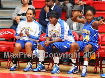 Thumbnail 1 in Santa Clara vs. St. Bernard (CIF SoCal D5 Regional Final) photogallery.