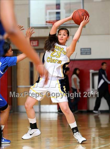 Thumbnail 1 in Santa Clara vs. St. Bernard (CIF SoCal D5 Regional Final) photogallery.