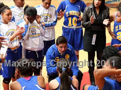 Thumbnail 2 in Santa Clara vs. St. Bernard (CIF SoCal D5 Regional Final) photogallery.