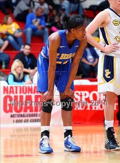 Thumbnail 3 in Santa Clara vs. St. Bernard (CIF SoCal D5 Regional Final) photogallery.