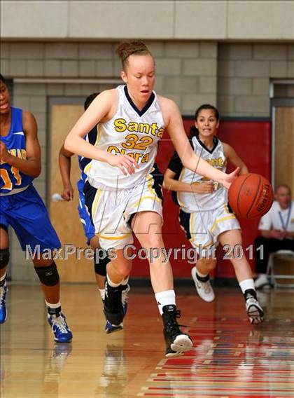 Thumbnail 2 in Santa Clara vs. St. Bernard (CIF SoCal D5 Regional Final) photogallery.