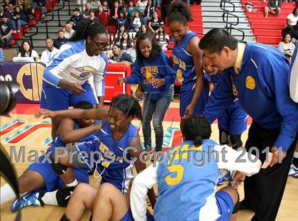 Thumbnail 1 in Santa Clara vs. St. Bernard (CIF SoCal D5 Regional Final) photogallery.