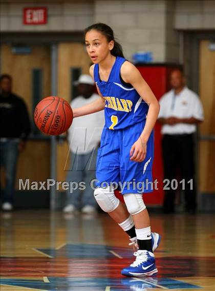 Thumbnail 2 in Santa Clara vs. St. Bernard (CIF SoCal D5 Regional Final) photogallery.