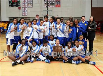 Thumbnail 3 in Santa Clara vs. St. Bernard (CIF SoCal D5 Regional Final) photogallery.