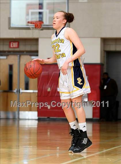 Thumbnail 1 in Santa Clara vs. St. Bernard (CIF SoCal D5 Regional Final) photogallery.