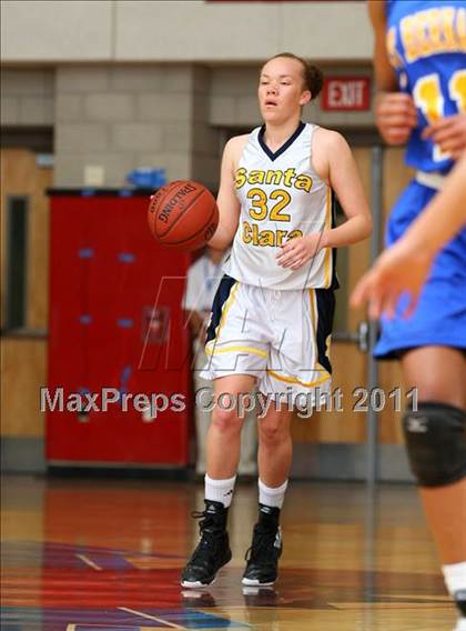 Thumbnail 3 in Santa Clara vs. St. Bernard (CIF SoCal D5 Regional Final) photogallery.