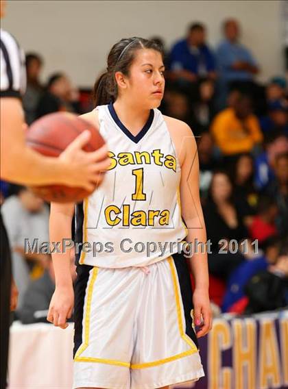 Thumbnail 2 in Santa Clara vs. St. Bernard (CIF SoCal D5 Regional Final) photogallery.