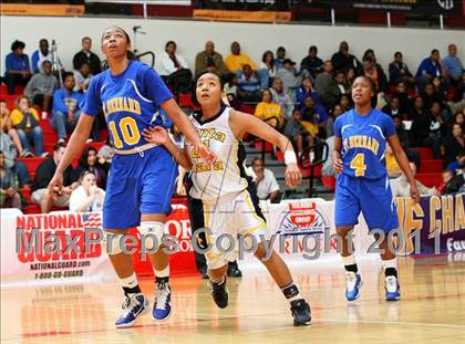 Thumbnail 2 in Santa Clara vs. St. Bernard (CIF SoCal D5 Regional Final) photogallery.