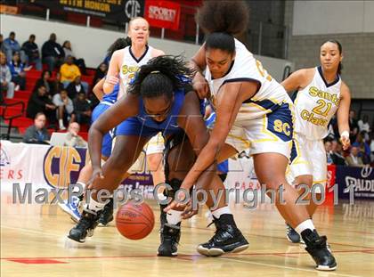 Thumbnail 3 in Santa Clara vs. St. Bernard (CIF SoCal D5 Regional Final) photogallery.