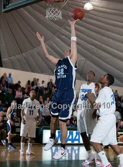 Thumbnail 3 in Maranatha Christian vs. Lutheran (CIF SoCal D5 Playoffs) photogallery.
