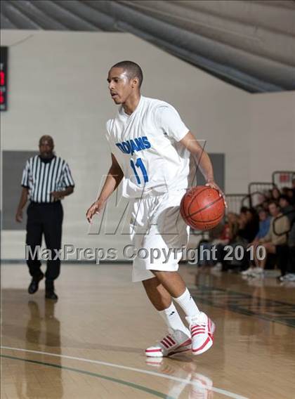 Thumbnail 2 in Maranatha Christian vs. Lutheran (CIF SoCal D5 Playoffs) photogallery.