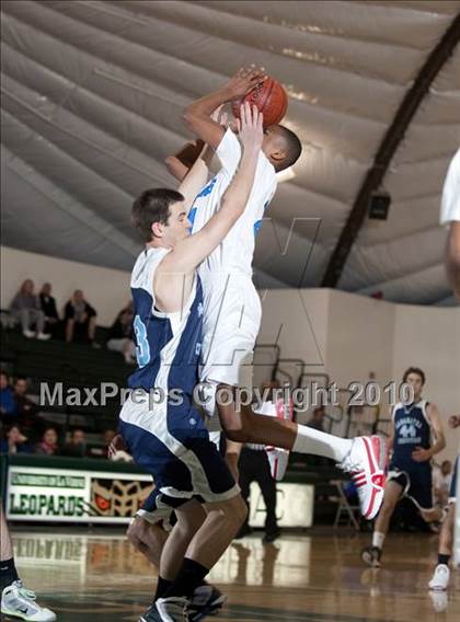 Thumbnail 1 in Maranatha Christian vs. Lutheran (CIF SoCal D5 Playoffs) photogallery.