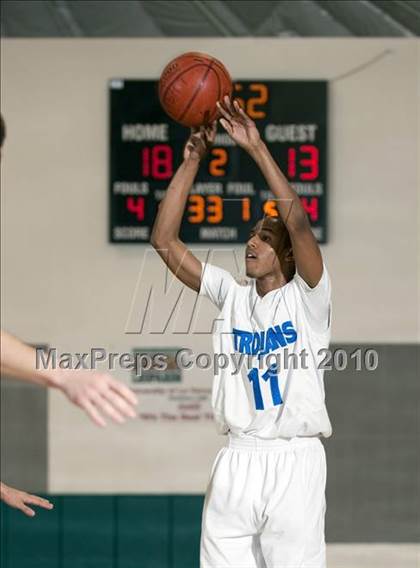 Thumbnail 2 in Maranatha Christian vs. Lutheran (CIF SoCal D5 Playoffs) photogallery.