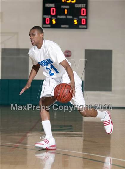 Thumbnail 2 in Maranatha Christian vs. Lutheran (CIF SoCal D5 Playoffs) photogallery.