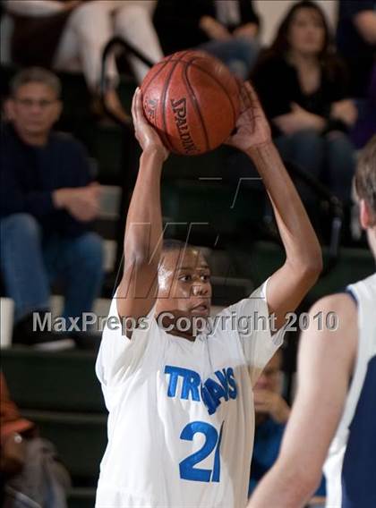 Thumbnail 2 in Maranatha Christian vs. Lutheran (CIF SoCal D5 Playoffs) photogallery.