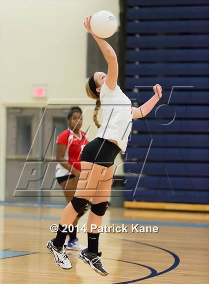 Thumbnail 1 in Herndon @ Yorktown photogallery.