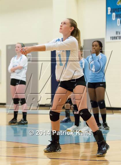 Thumbnail 1 in Herndon @ Yorktown photogallery.