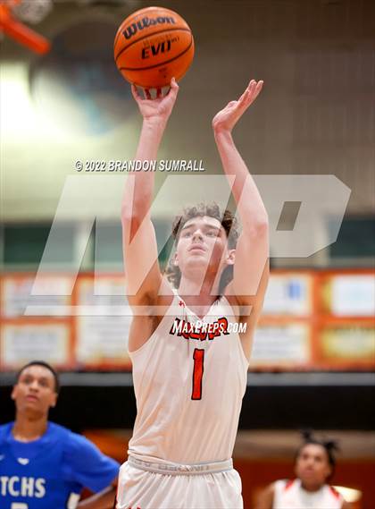 Thumbnail 2 in Tuscaloosa County @ Hoover photogallery.