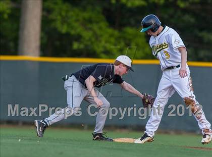 Thumbnail 1 in Wakefield @ Loudoun Valley photogallery.