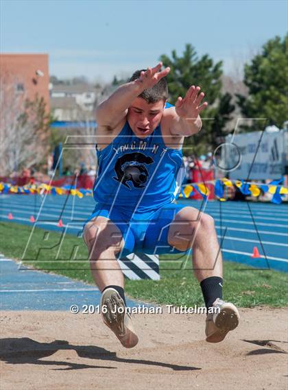 Thumbnail 2 in 2016 Mullen Runners Roost Invitational photogallery.