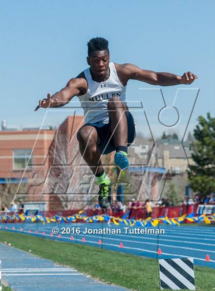 Thumbnail 2 in 2016 Mullen Runners Roost Invitational photogallery.