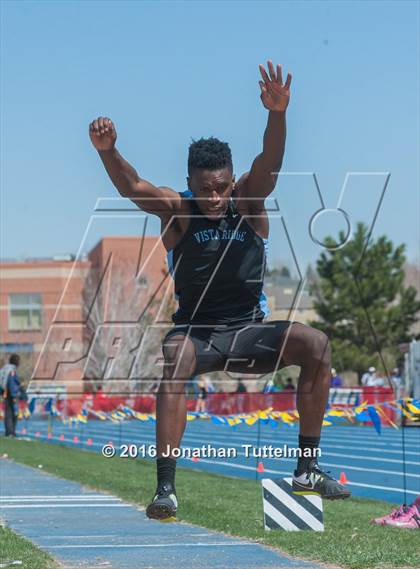 Thumbnail 3 in 2016 Mullen Runners Roost Invitational photogallery.
