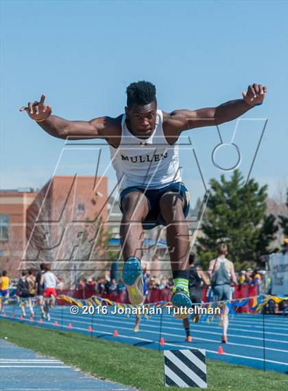 Thumbnail 3 in 2016 Mullen Runners Roost Invitational photogallery.
